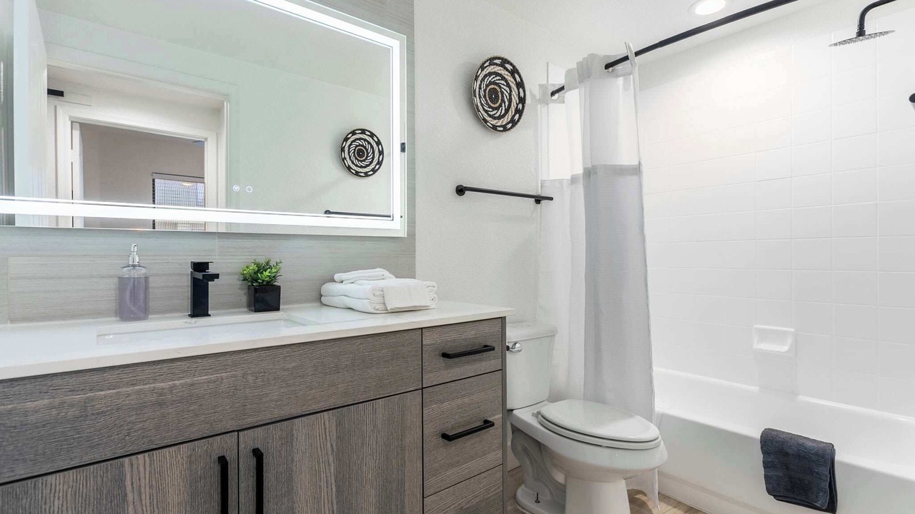 Photo of Bathroom in Desert Paradise Estates