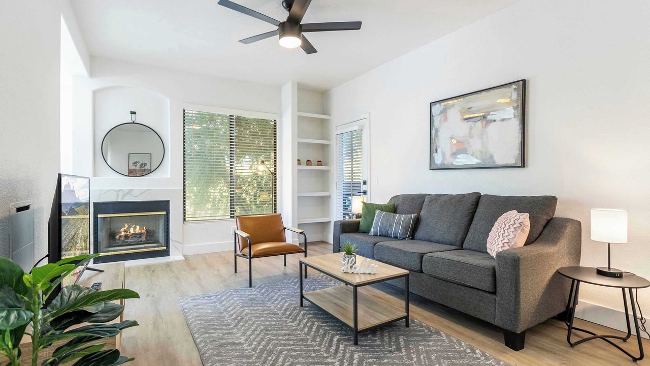 Photo of Livingroom in Desert Paradise Estates