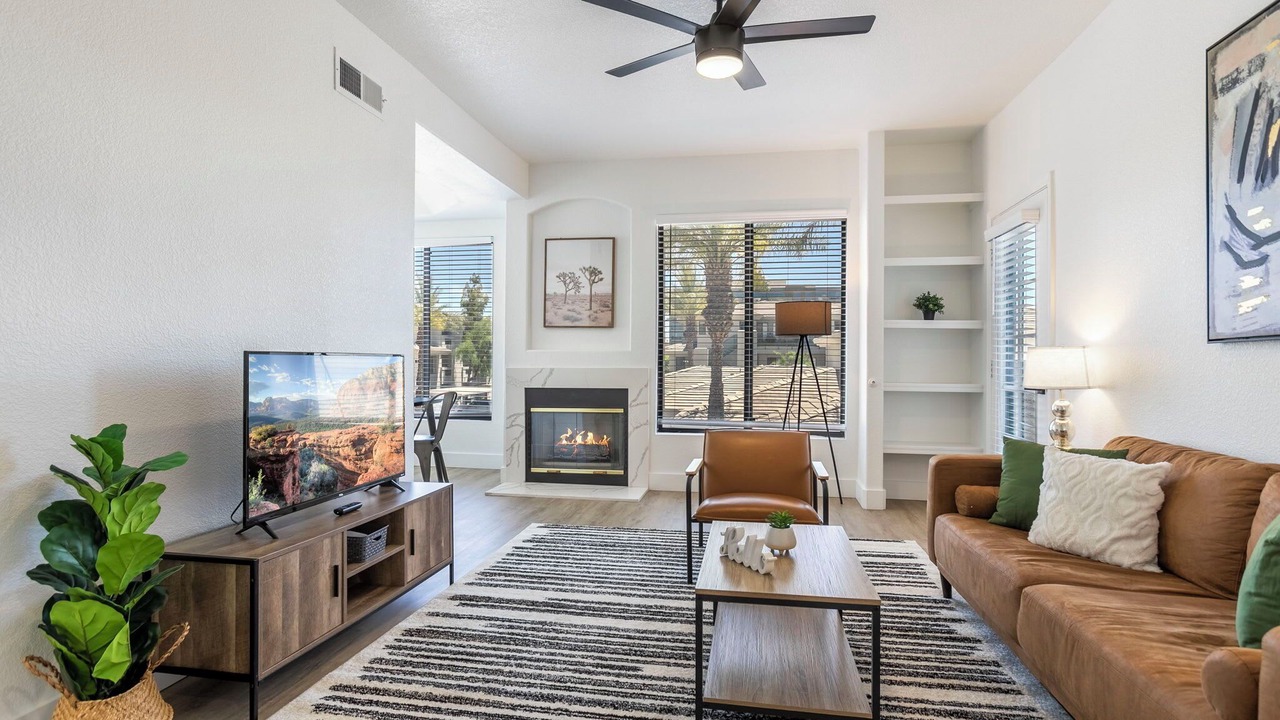Photo of Livingroom in Desert Paradise Estates
