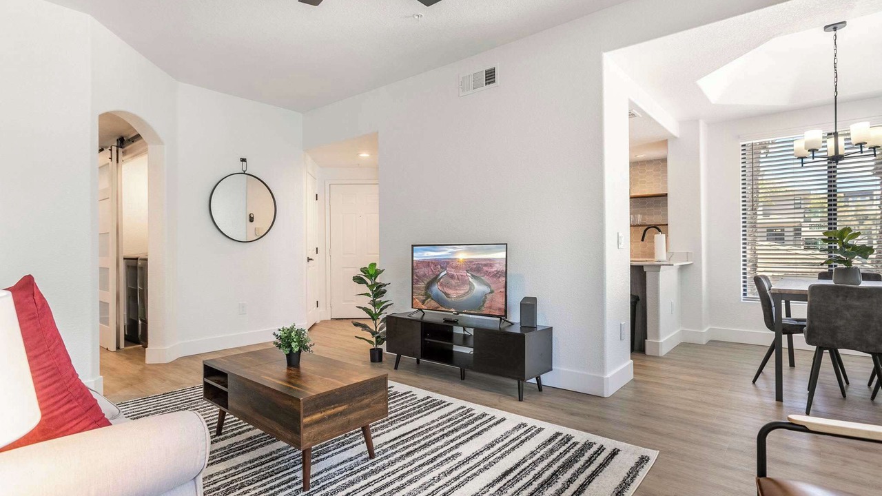 Photo of Livingroom in Desert Paradise Estates