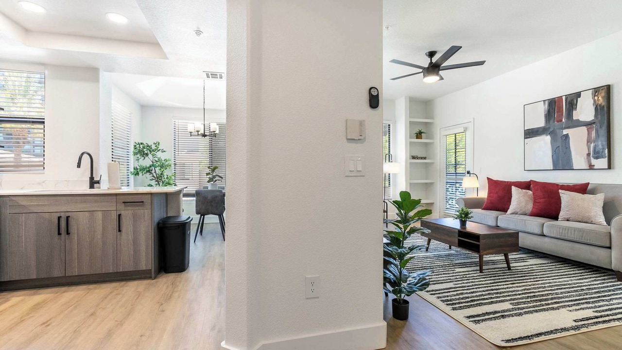 Photo of Livingroom in Desert Paradise Estates