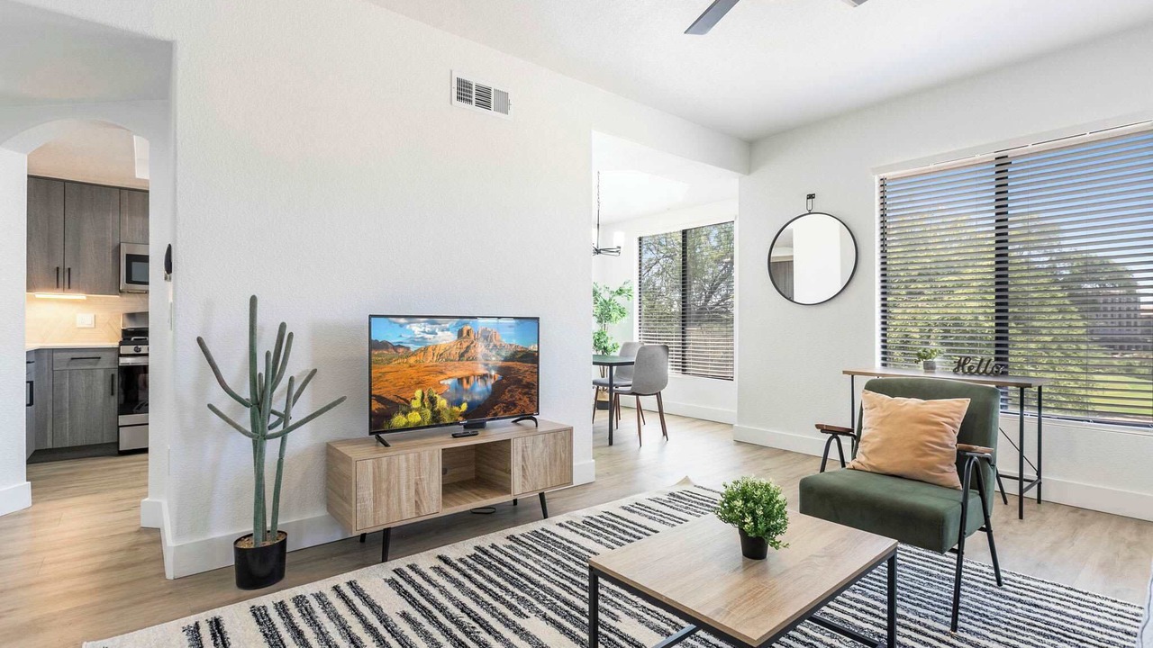 Photo of Livingroom in Desert Paradise Estates