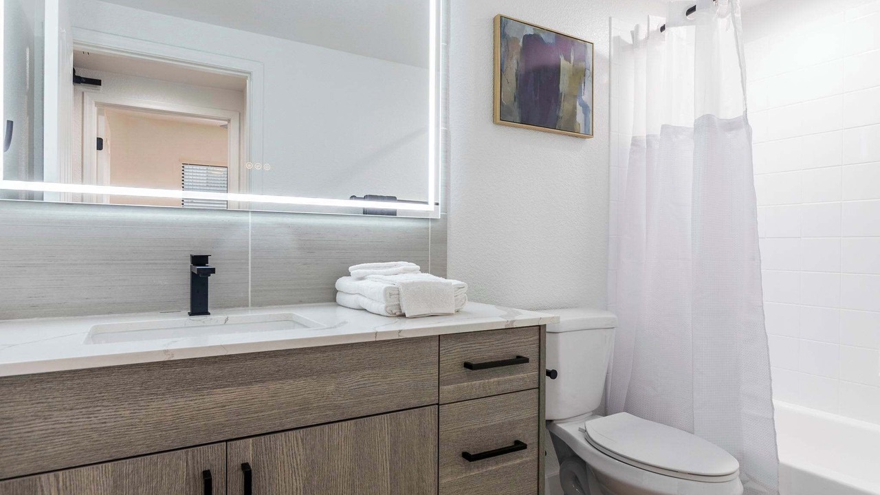 Photo of Bathroom in Desert Paradise Estates