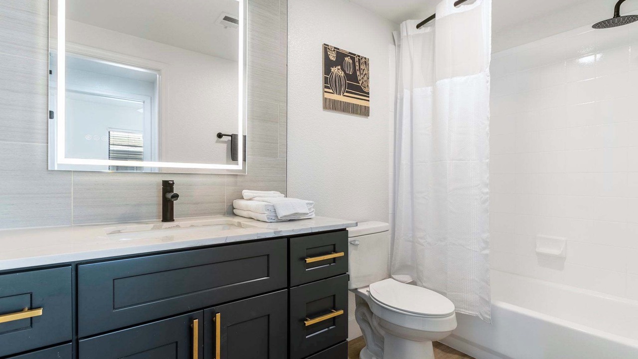 Photo of Bathroom in Desert Paradise Estates