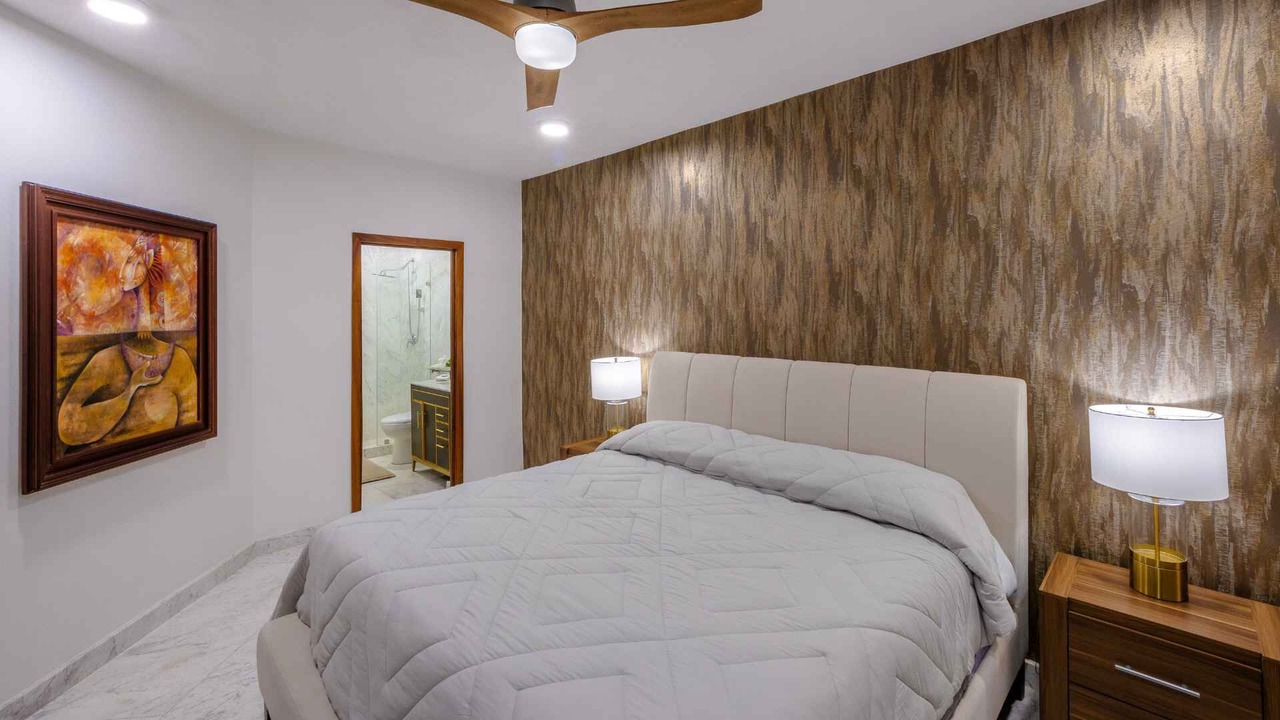 Photo of Bedroom in South Shore Hotel Area