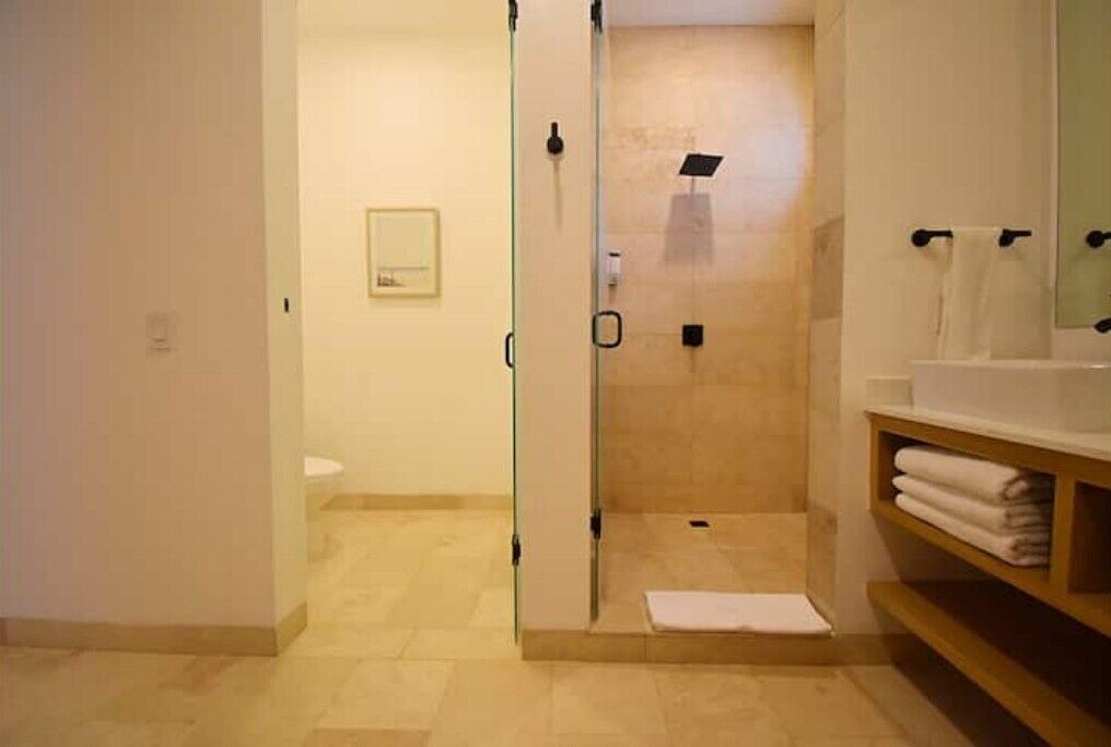 Photo of Bathroom in Juarez