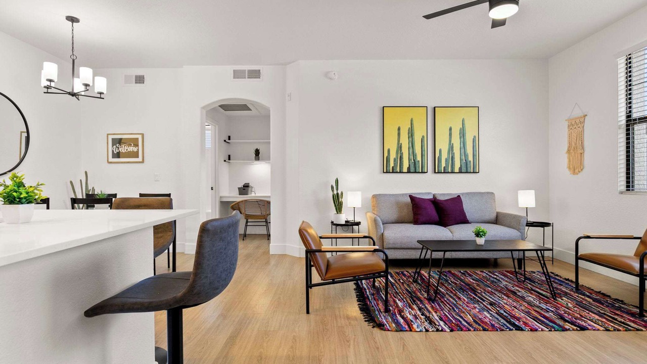 Photo of Livingroom in Glendale Sports and Entertainment District