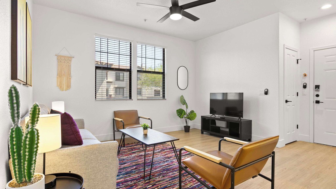 Photo of Livingroom in Glendale Sports and Entertainment District