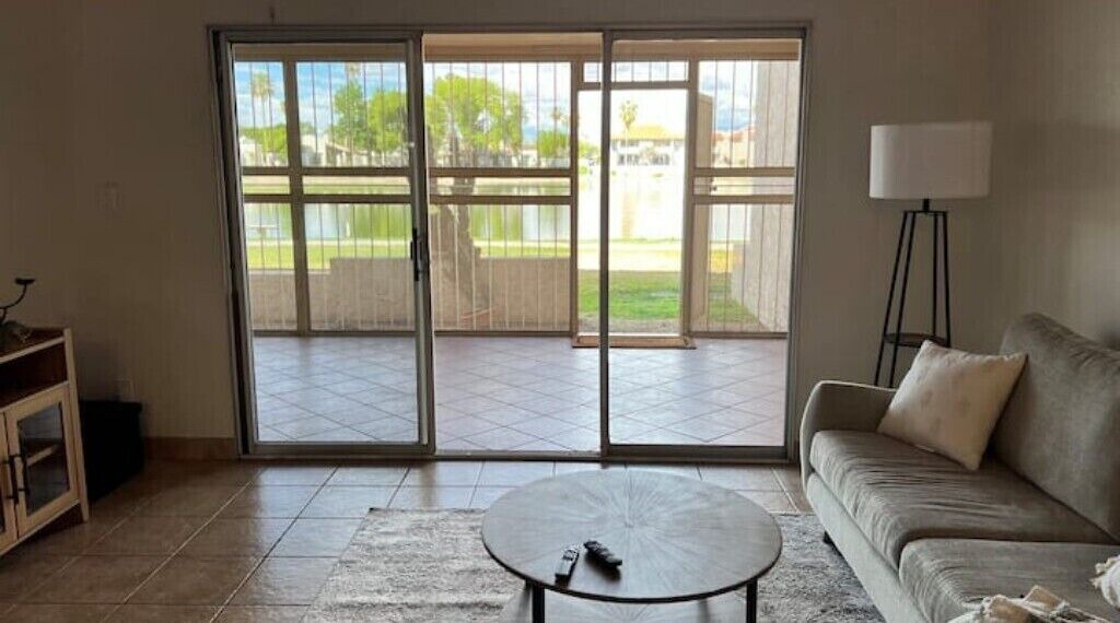 Photo of Livingroom in Lake Biltmore Village