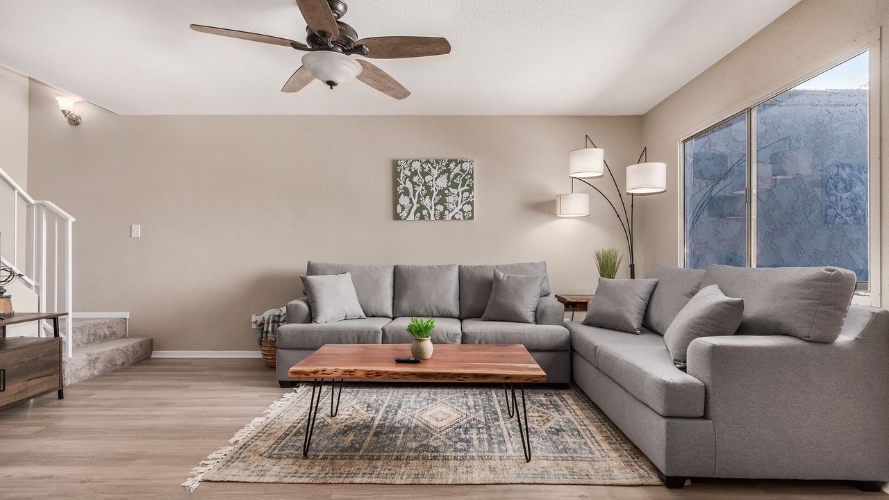 Photo of Livingroom in Glendale