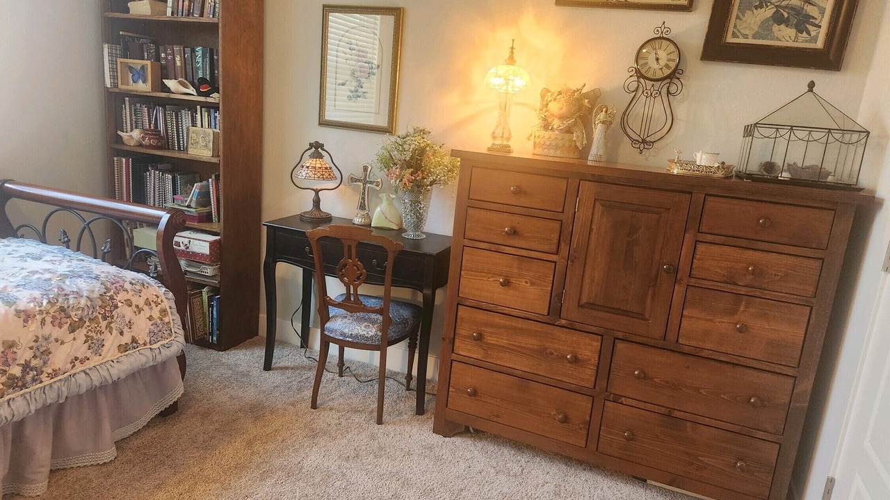 Photo of Bedroom in Glendale
