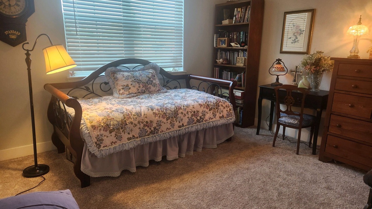 Photo of Bedroom in Glendale