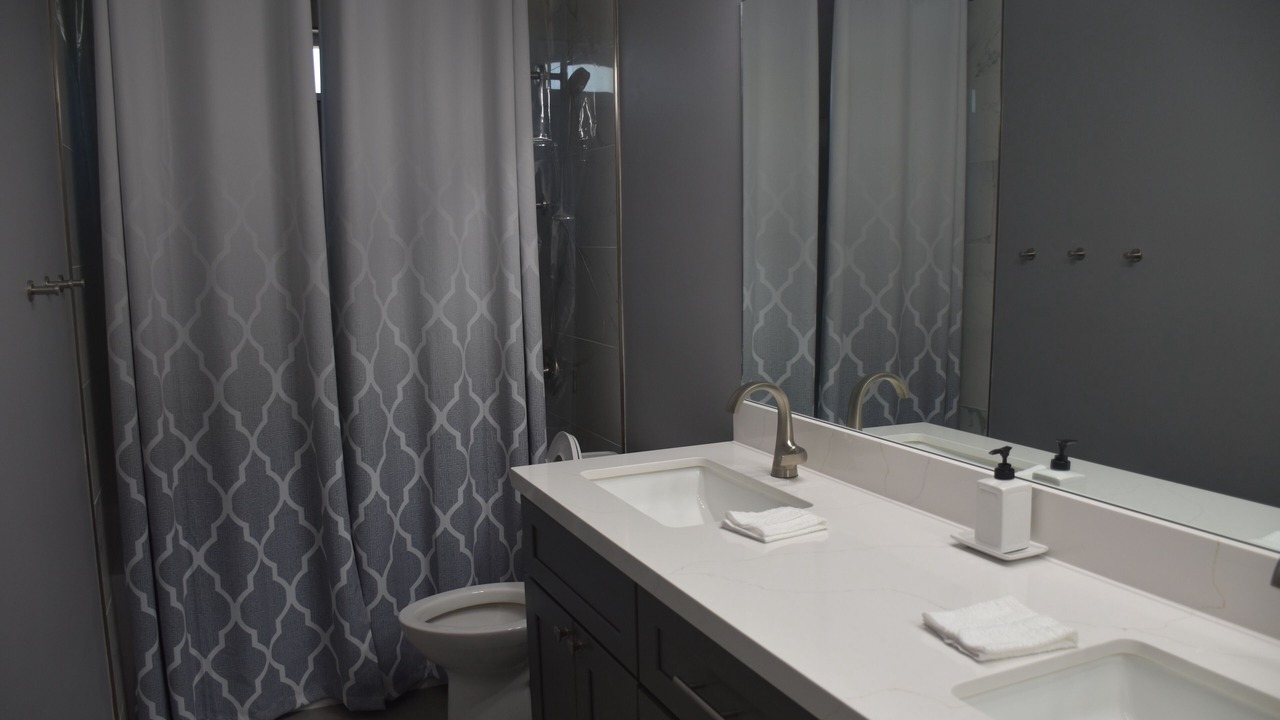 Photo of Bathroom in Glendale
