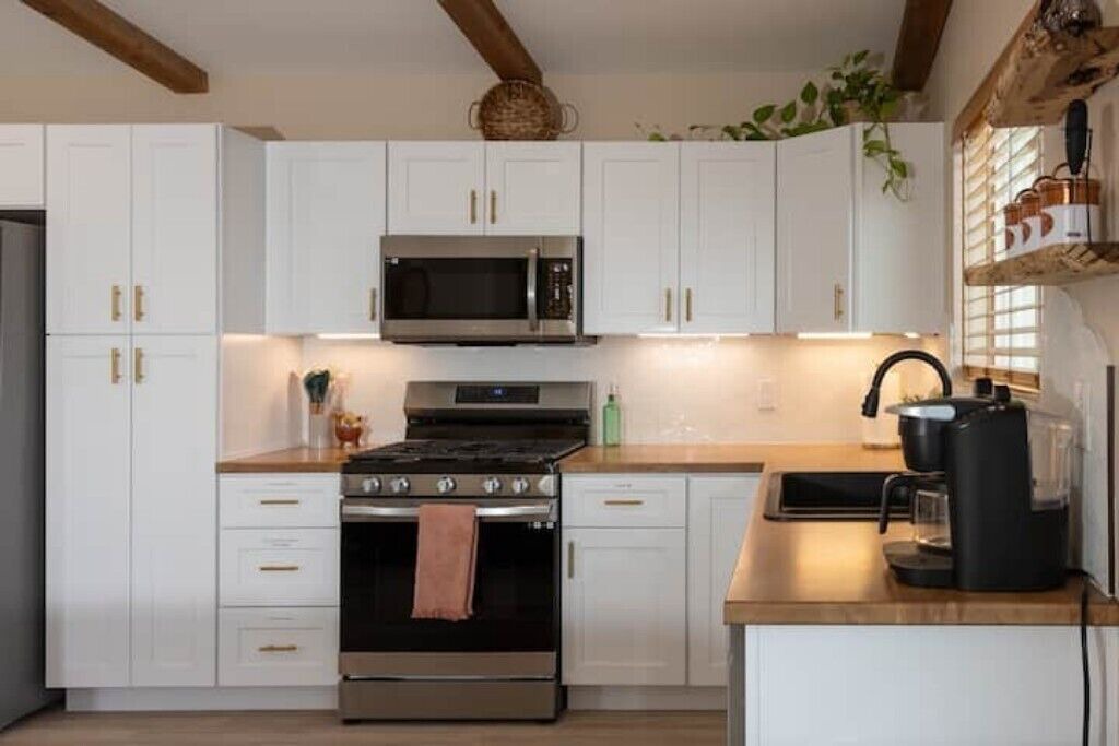 Photo of Kitchen in Del Cerro Estates