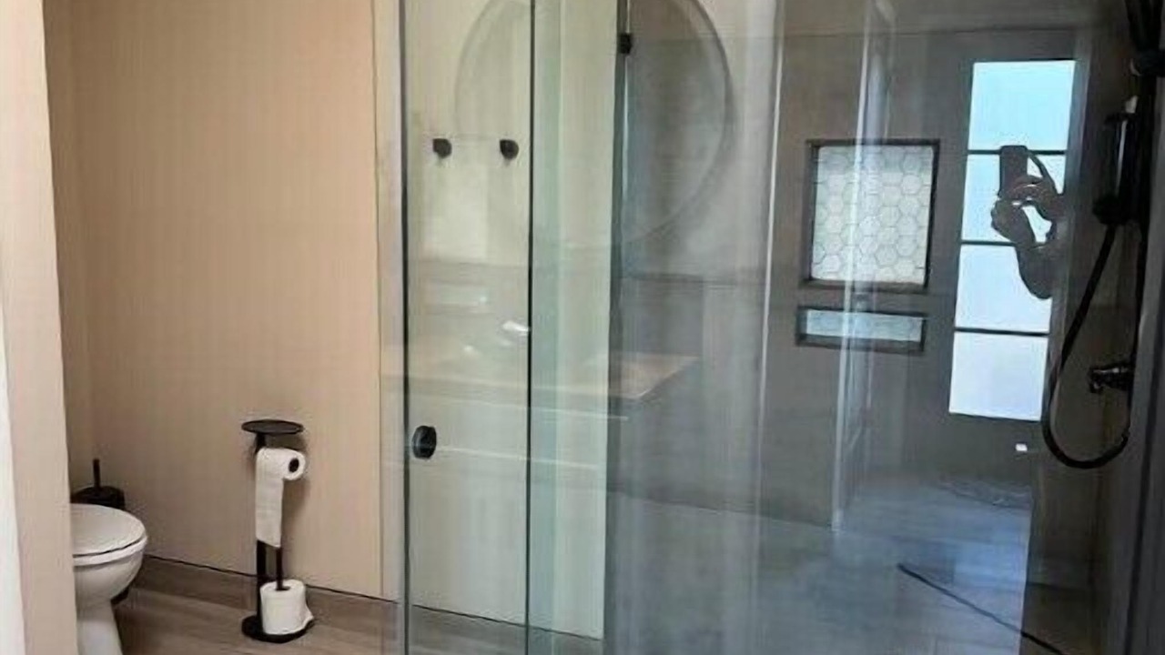 Photo of Bathroom in Del Cerro Estates
