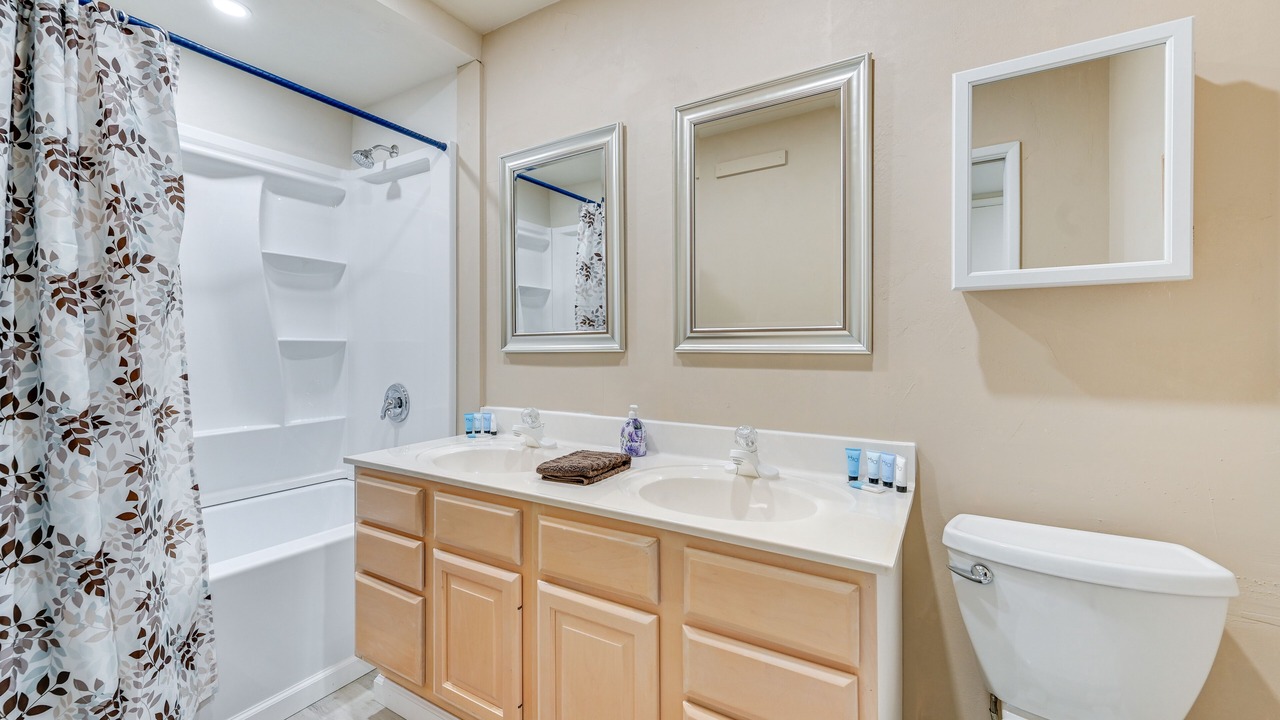 Photo of Bathroom in Camp Verde