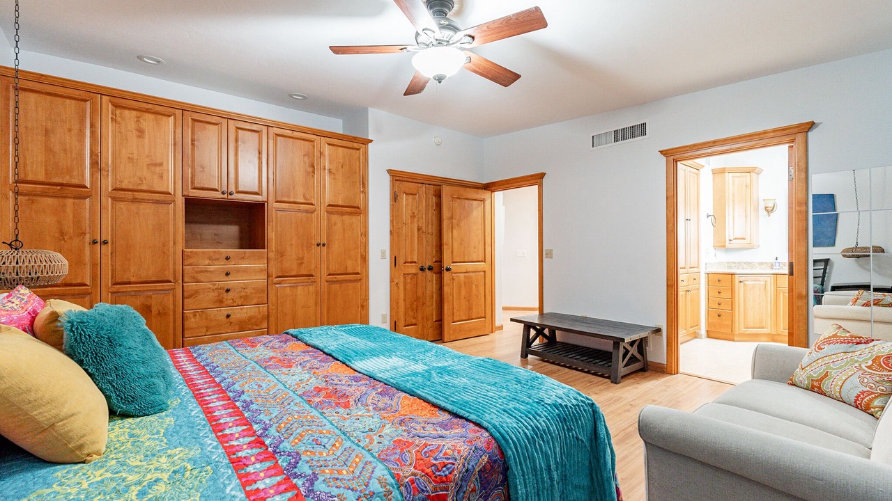 Photo of Bedroom in Suffolk Hills