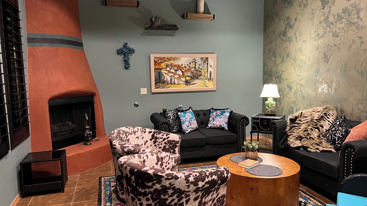Photo of Livingroom in Tumacacori