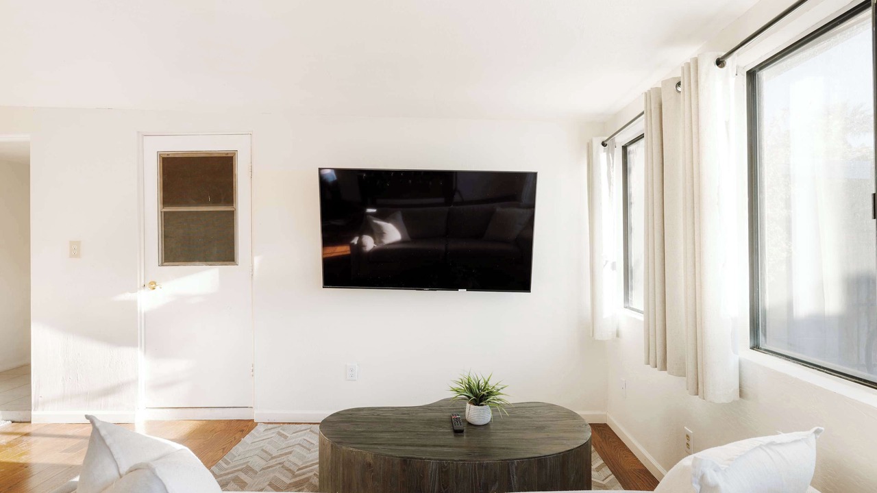 Photo of Livingroom in Pointe Scottsdale