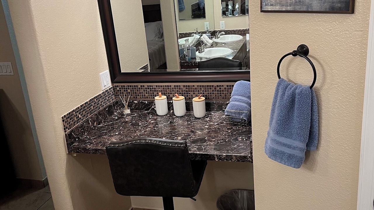 Photo of Bathroom in Gatewood Pointe Townhomes