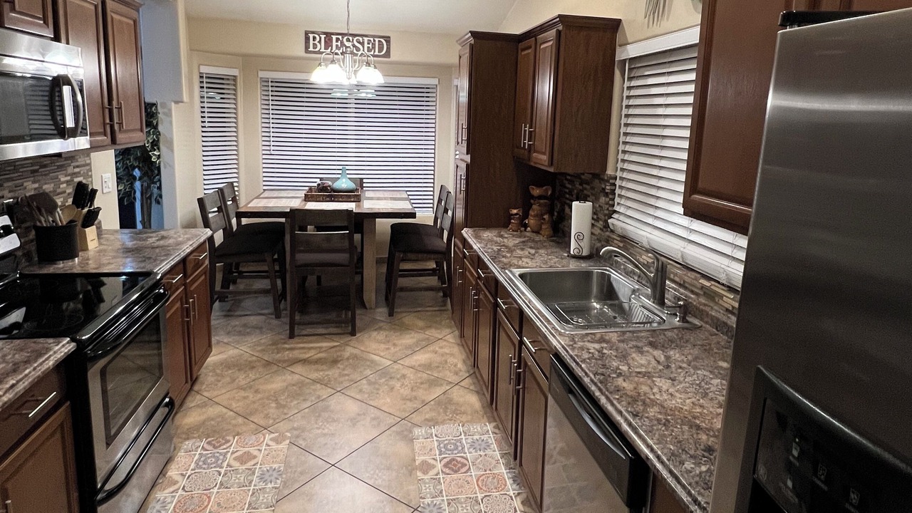 Photo of Kitchen in Gatewood Pointe Townhomes