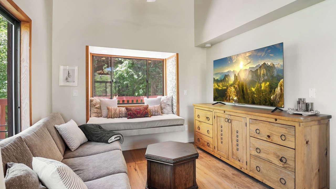 Photo of Livingroom in Mount Lemmon