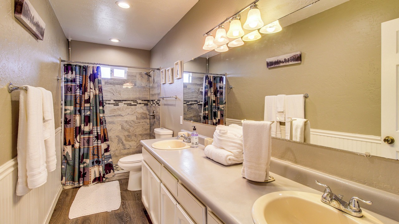 Photo of Bathroom in Pinetop