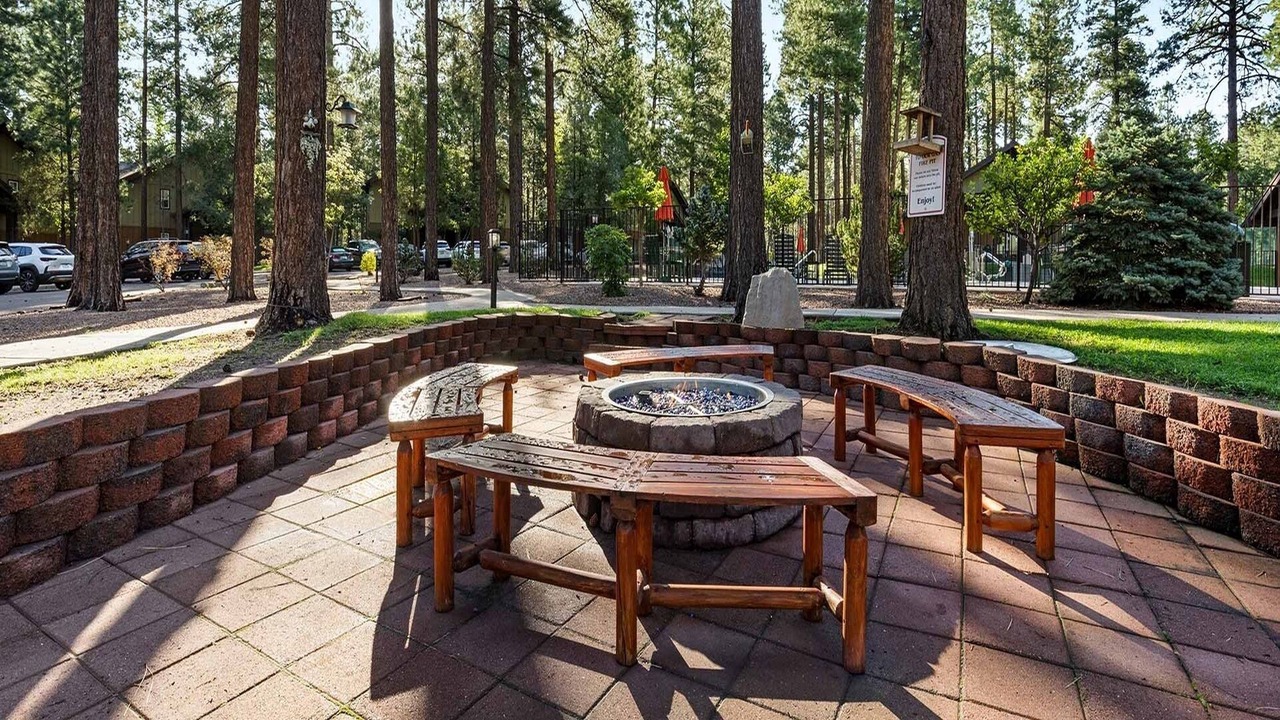 Photo of Others in Pinetop