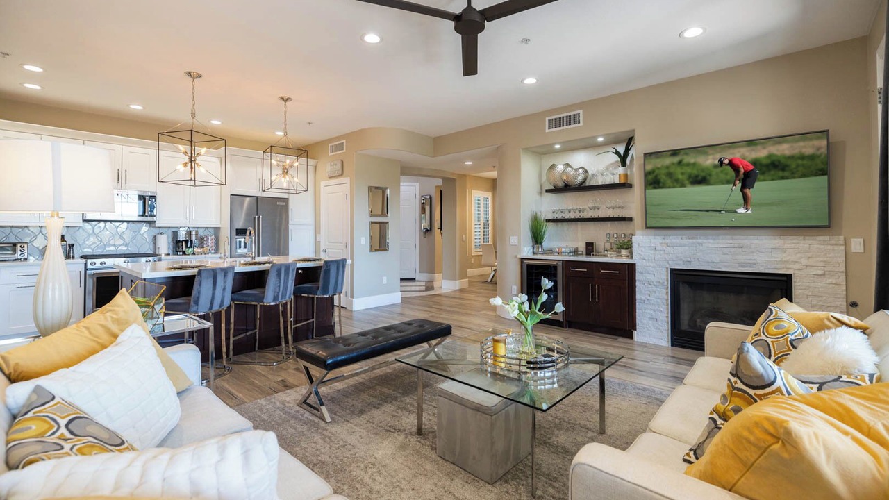 Photo of Livingroom in Talon Retreat
