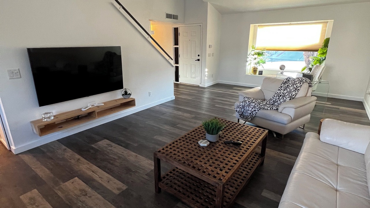 Photo of Livingroom in Eastside