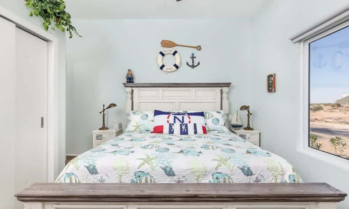 Photo of Bedroom in Laguna Shores