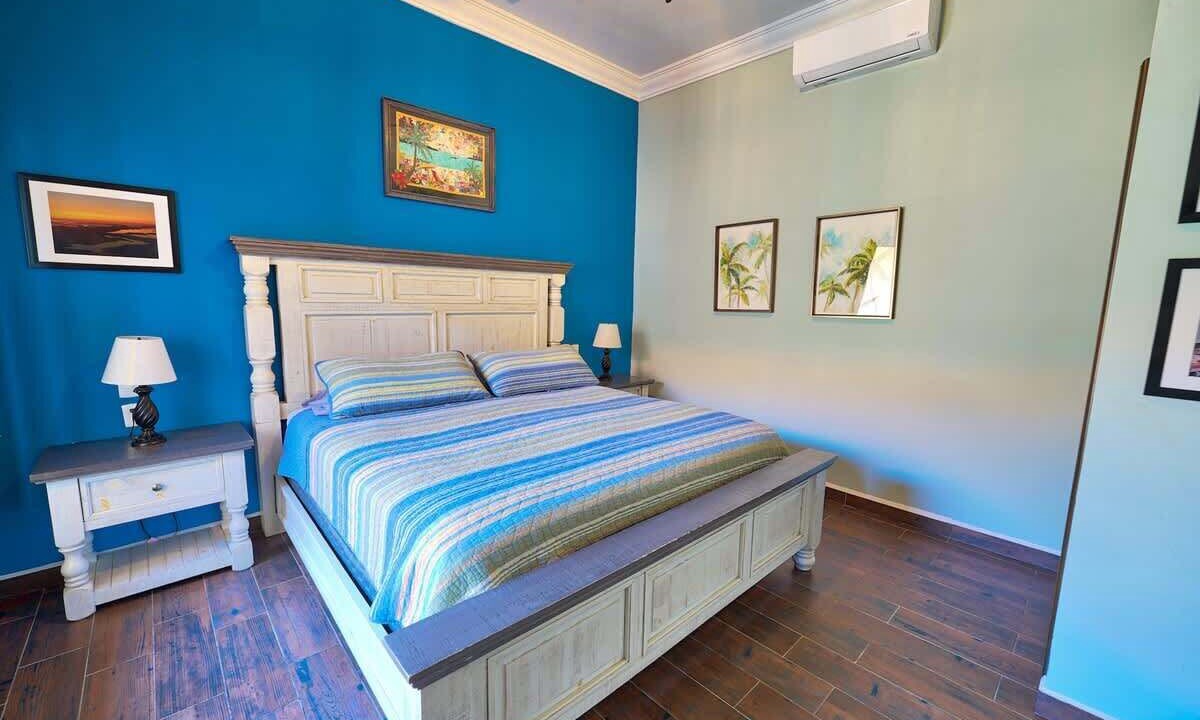 Photo of Bedroom in Laguna Shores
