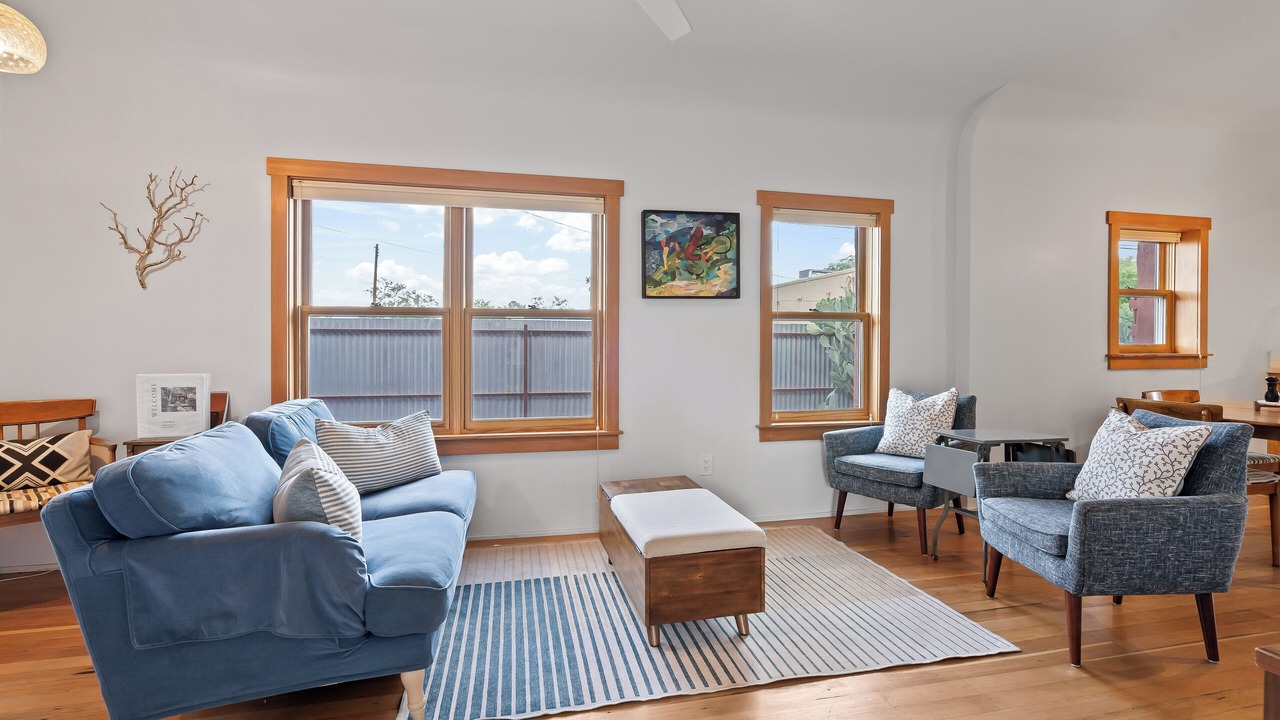 Photo of Livingroom in Downtown Tucson