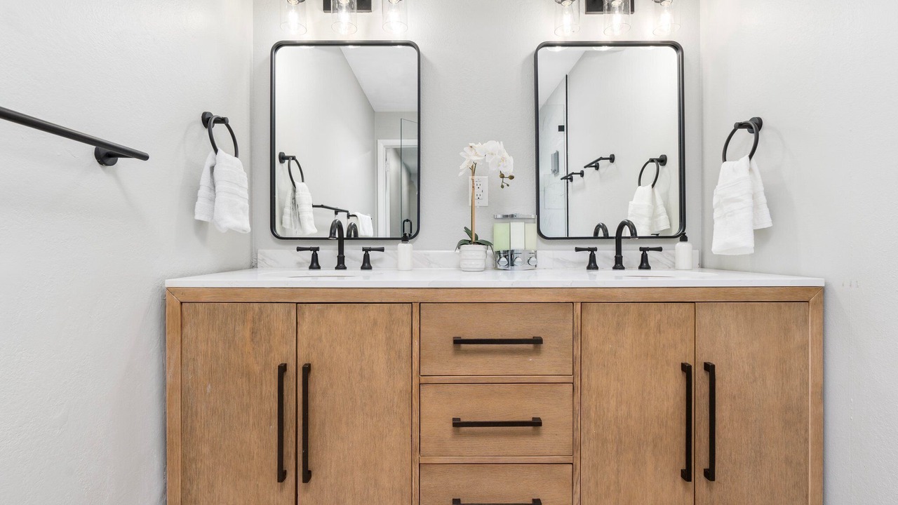 Photo of Bathroom in Paradise Valley Village