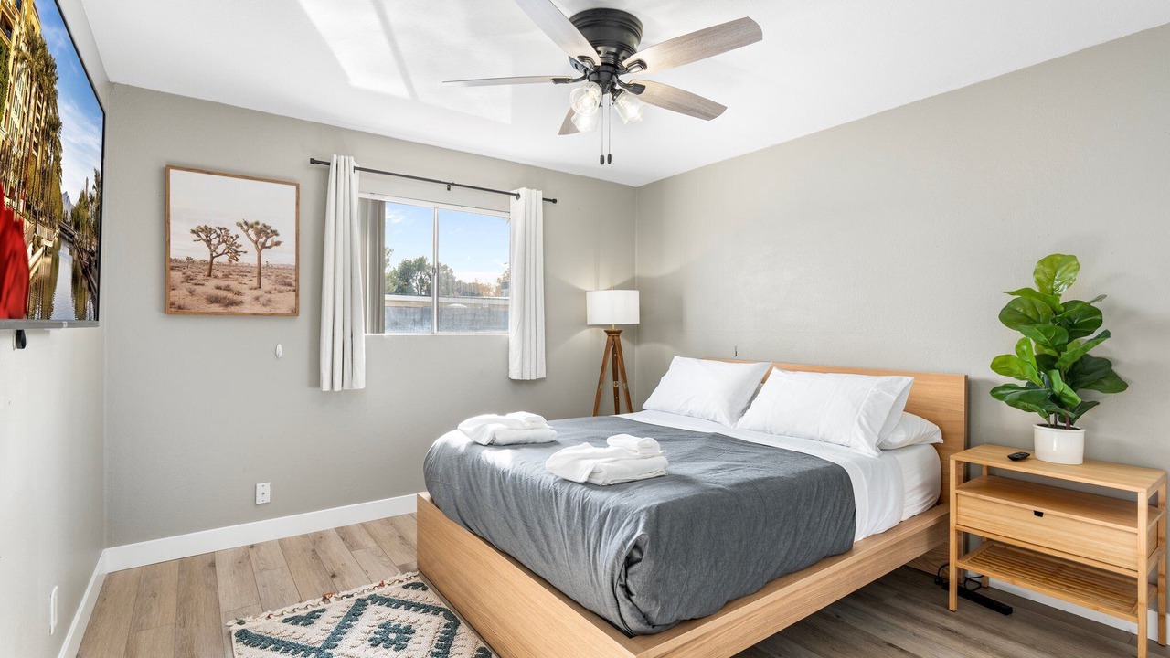 Photo of Bedroom in Paradise Valley Village