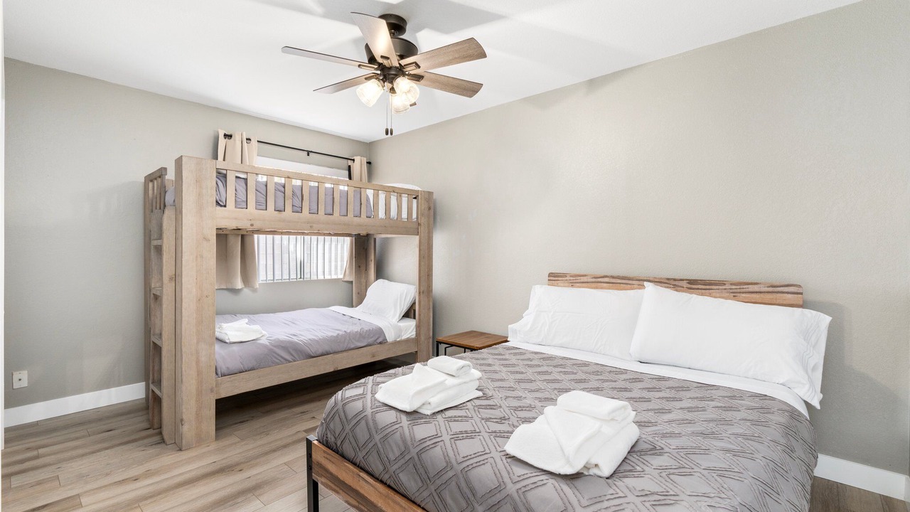 Photo of Bedroom in Paradise Valley Village