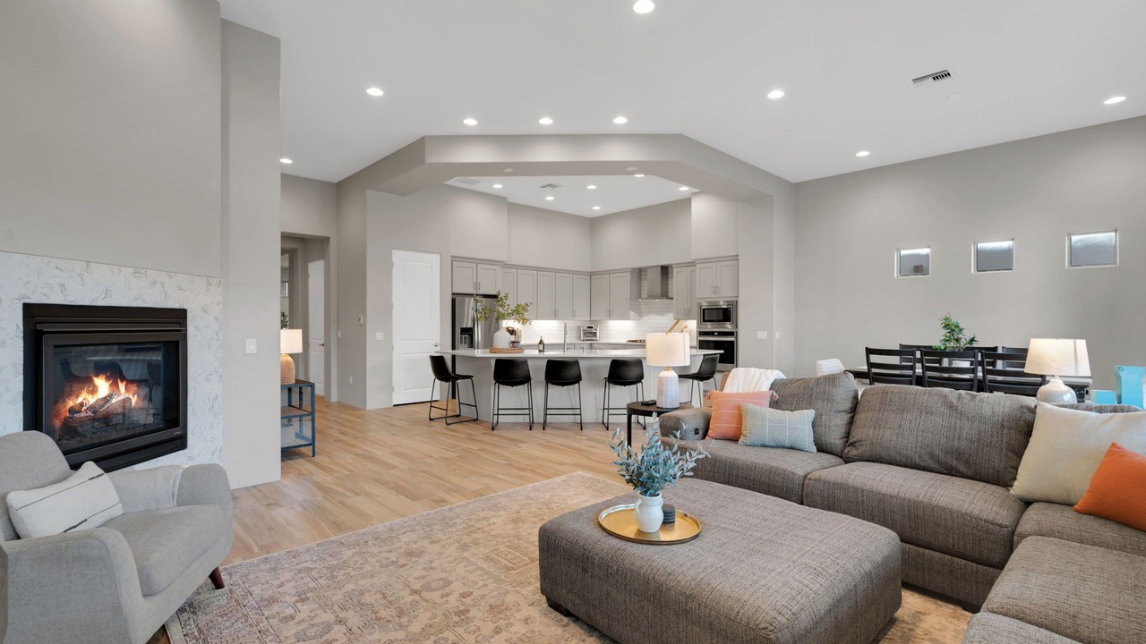 Photo of Livingroom in Dove Mountain