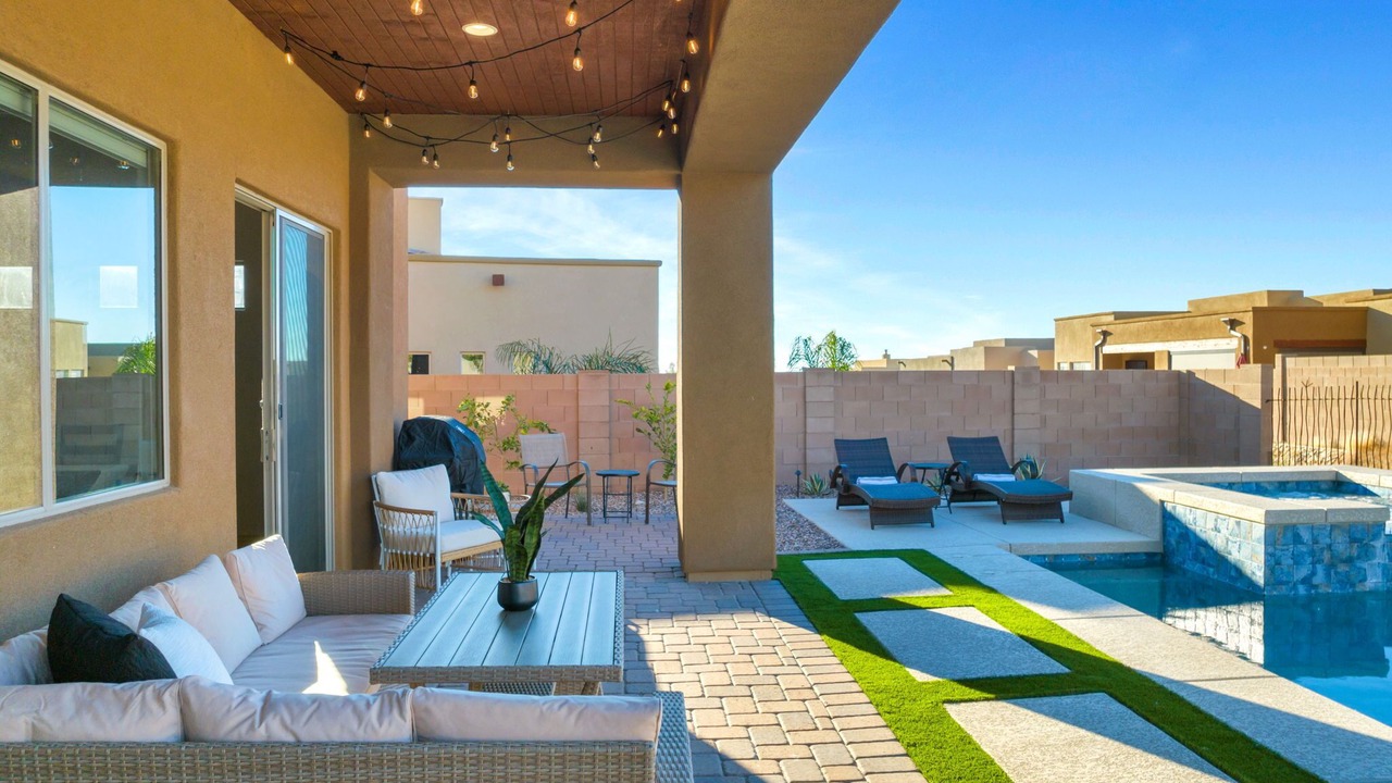 Photo of Patio Balcony in Dove Mountain