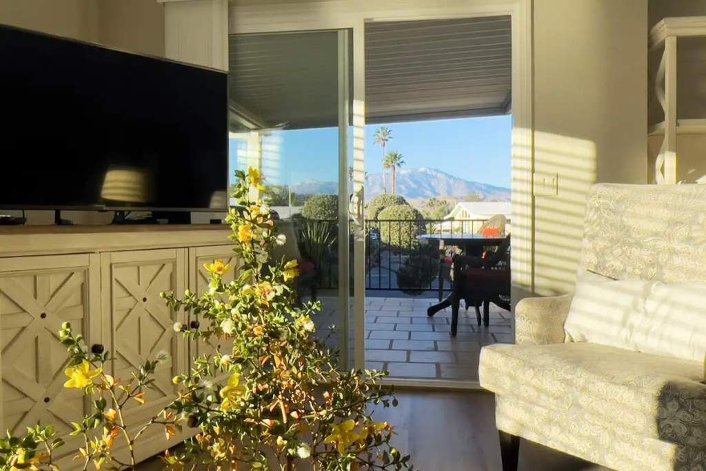 Photo of Livingroom in Desert Hot Springs