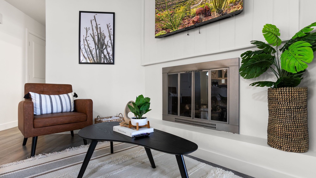 Photo of Livingroom in Peaceful Valley
