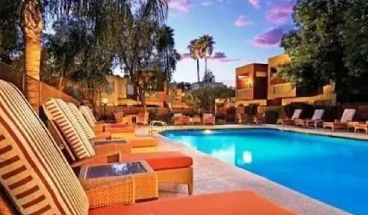Photo of Outdoor in Scottsdale Estates Six