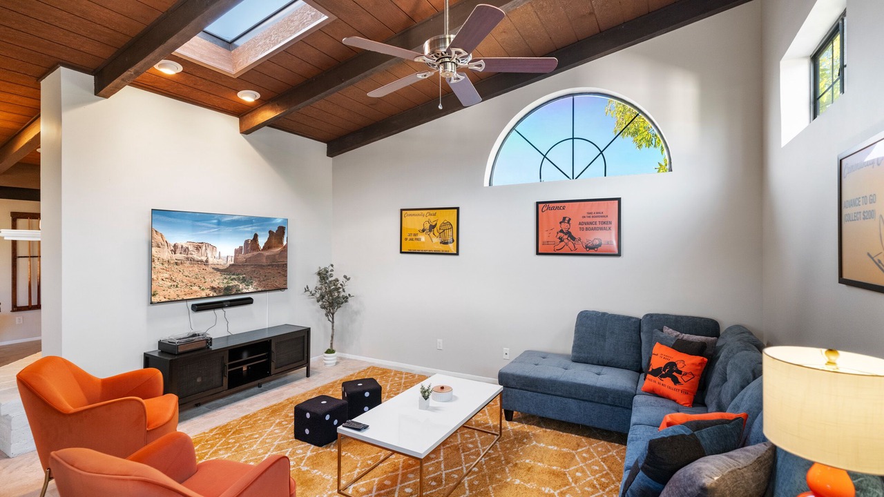 Photo of Livingroom in Peoria Ave Citizen's Group