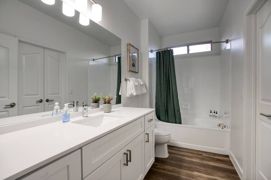 Photo of Bathroom in McDowell Mountain Apartments