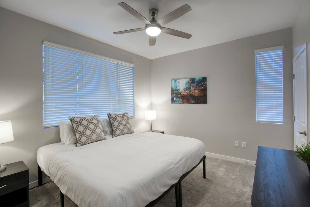 Photo of Bedroom in McDowell Mountain Apartments