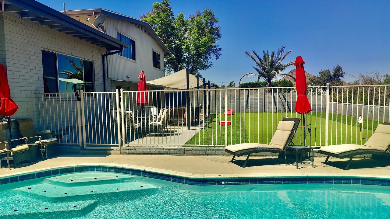 Photo of Outdoor in Paradise Valley Village