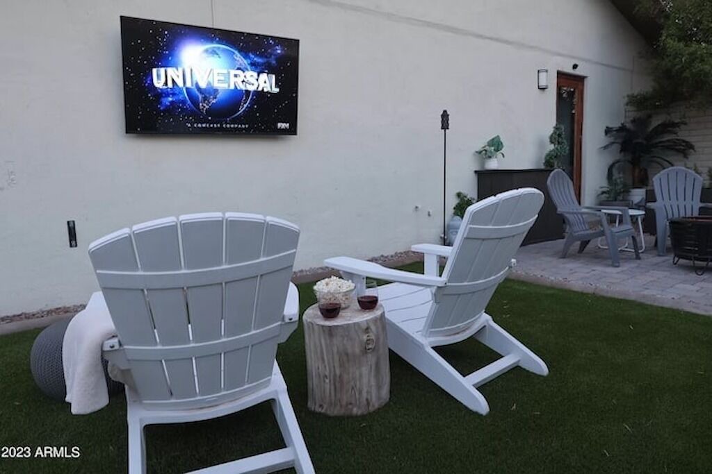 Photo of Outdoor in Village Grove