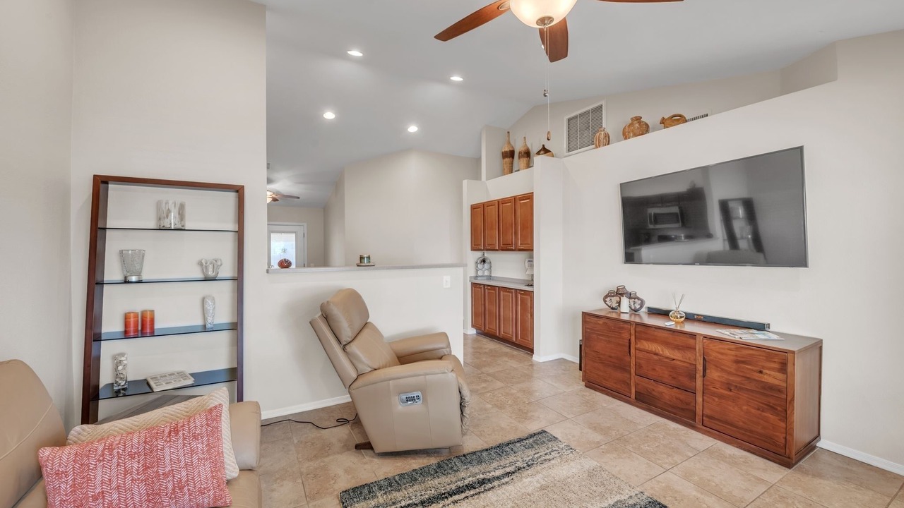 Photo of Bedroom in Paradise Valley Village