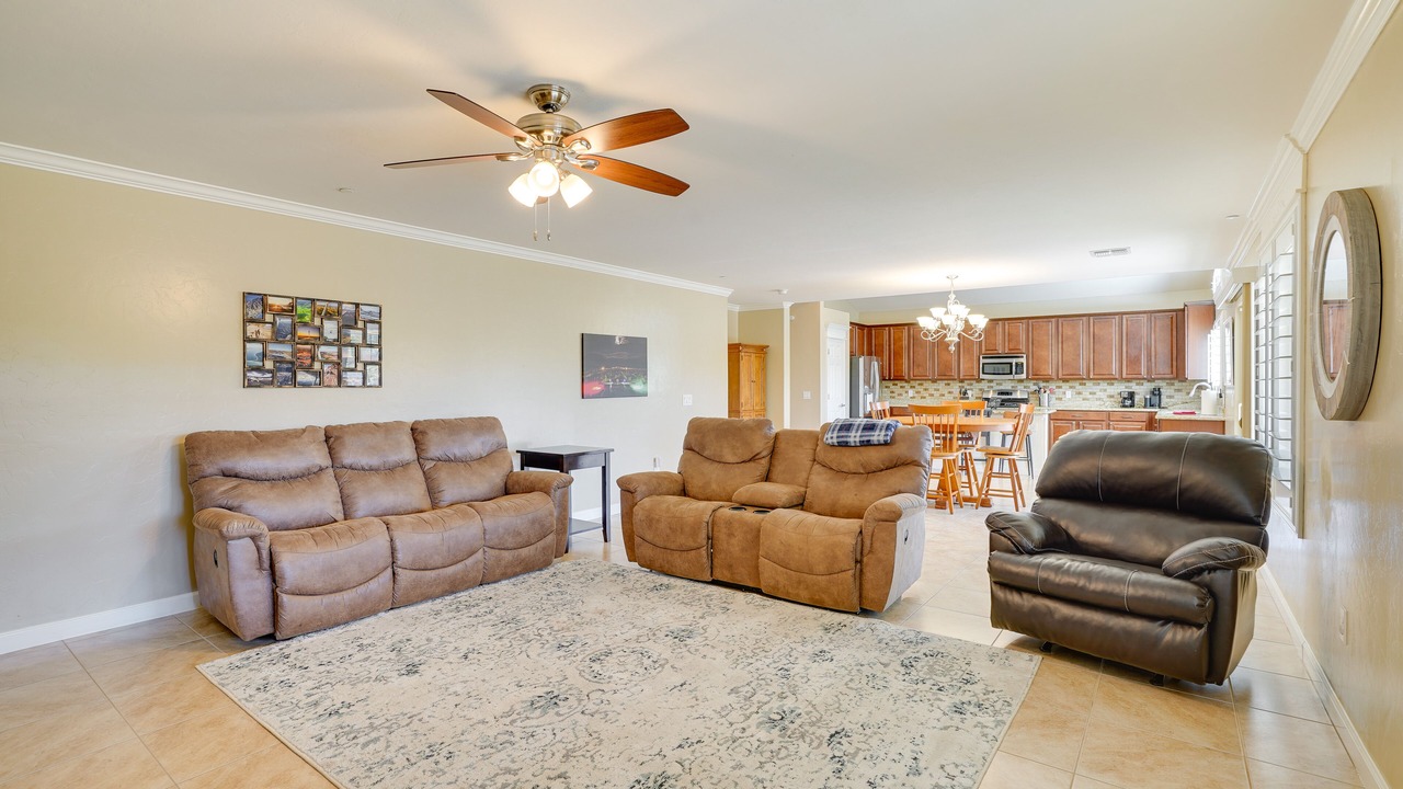 Photo of Livingroom in Corona de Tucson