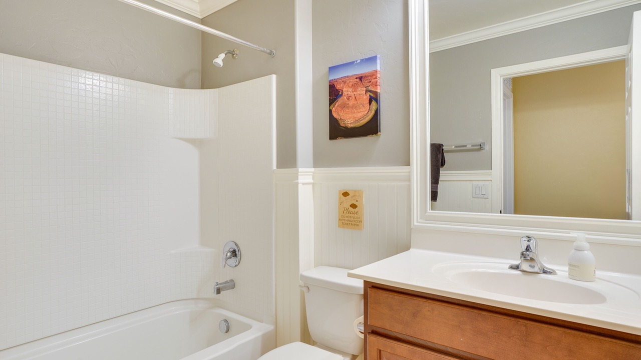 Photo of Bathroom in Corona de Tucson
