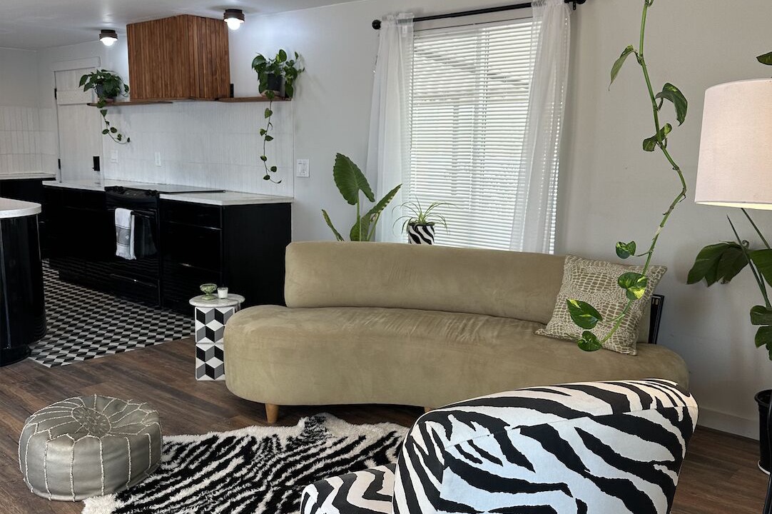 Photo of Livingroom in Picture Rocks
